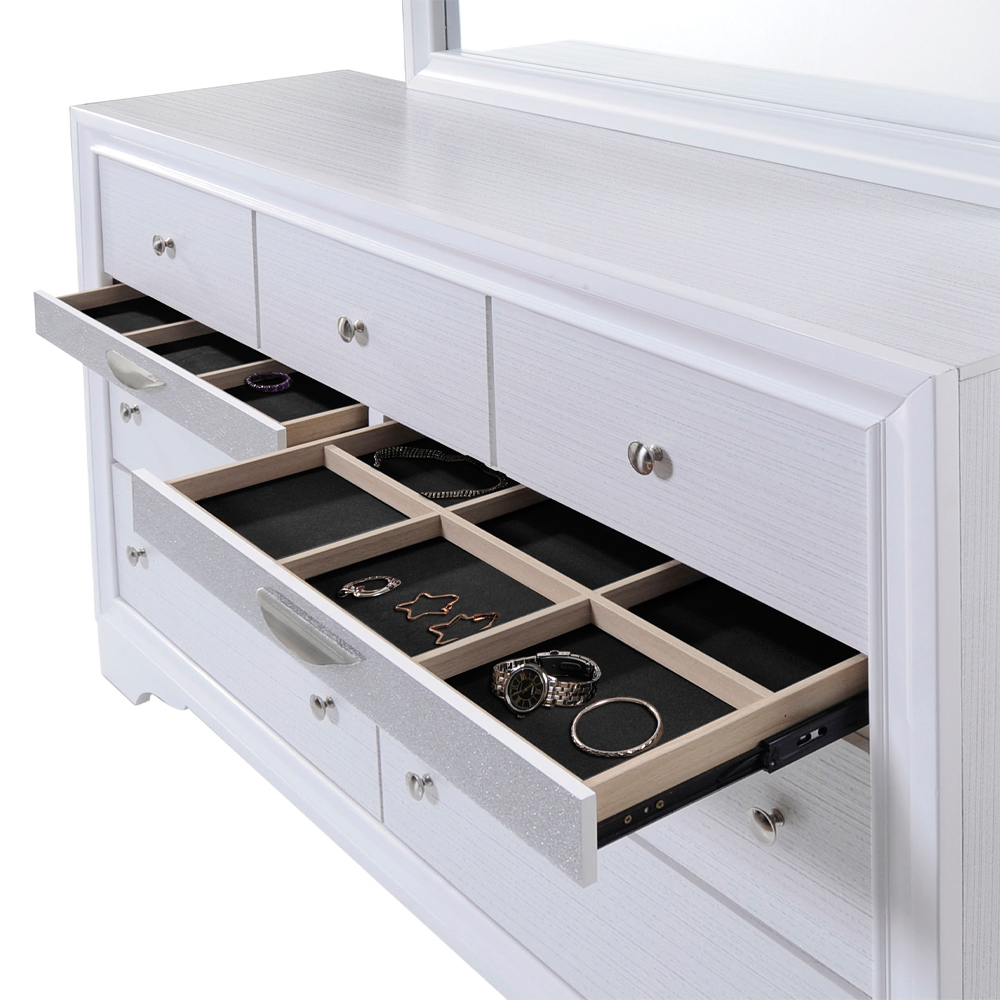 Naima Dresser