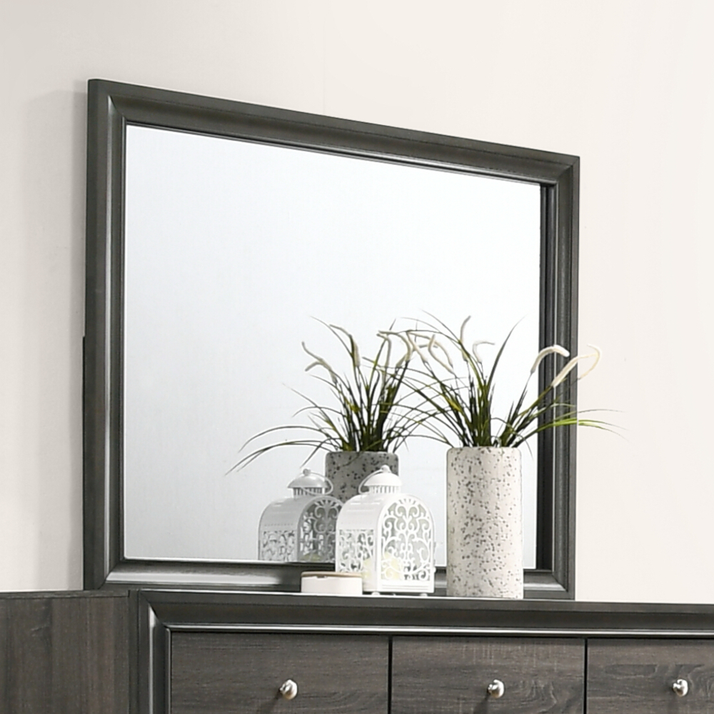 Naima Mirror