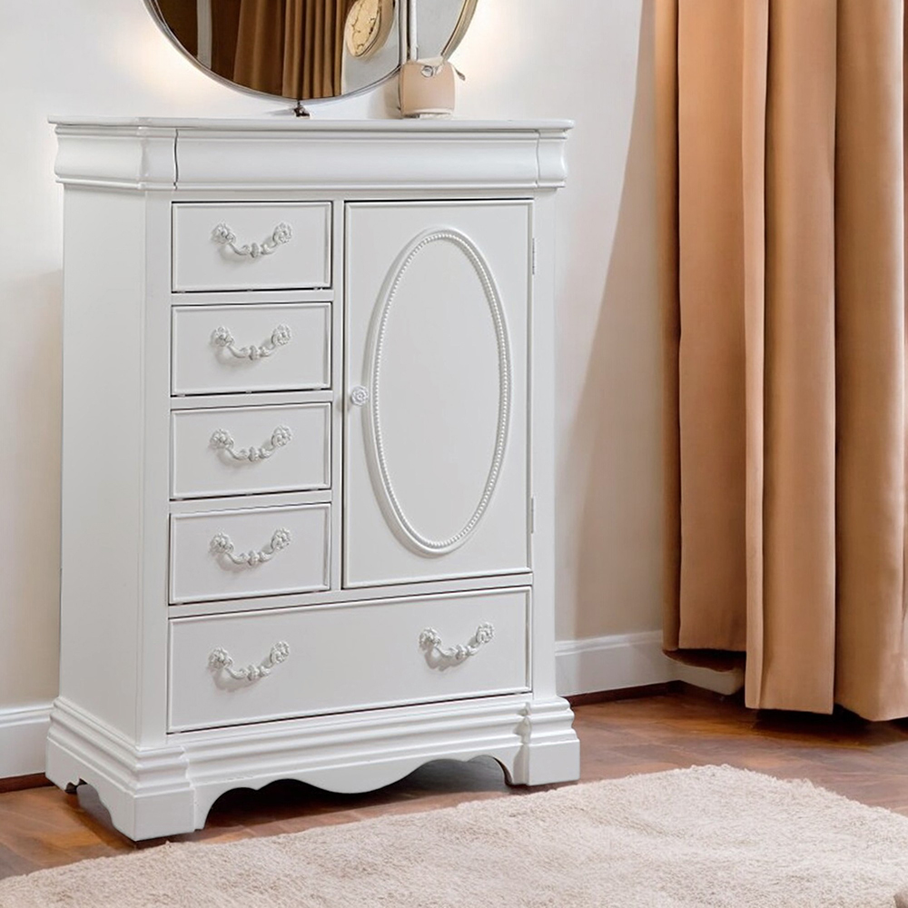 Estrella Chest