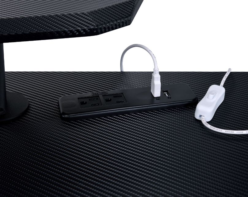 Vildre Gaming Desk W/USB