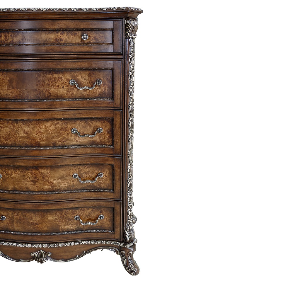 Devany CHEST
