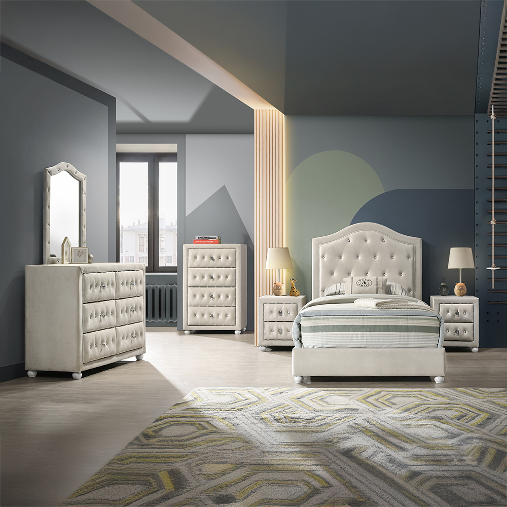 Reggie Mirror