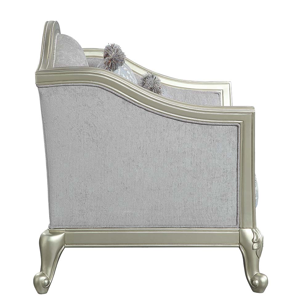 Qunsia Loveseat W/4 Pillows
